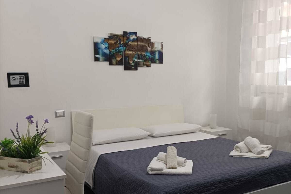 Comfort Quadruple Room (2) | Premium bedding, minibar, in-room safe, desk