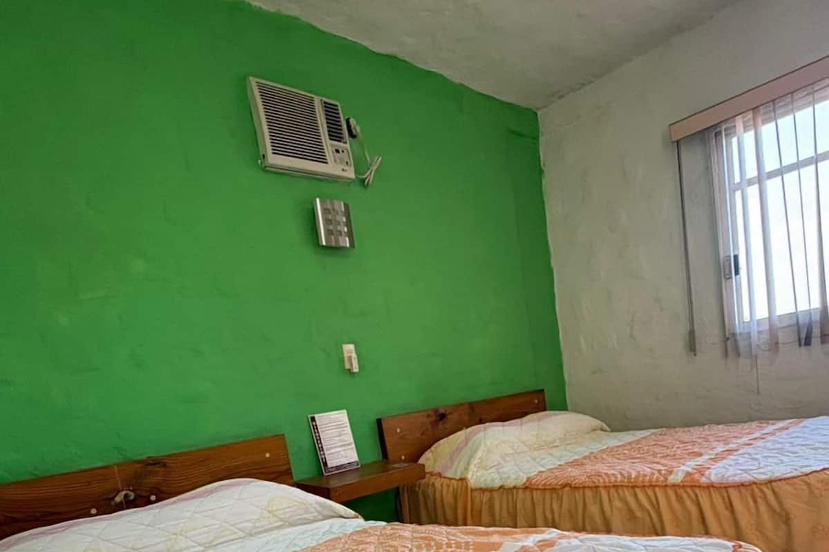 Traditional Double Room, 5 Bedrooms, Mountain View | Free WiFi, bed sheets