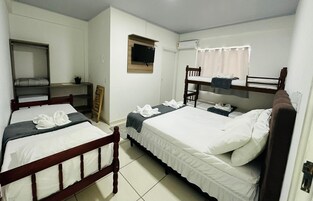 Minibar, wifi gratis y ropa de cama 