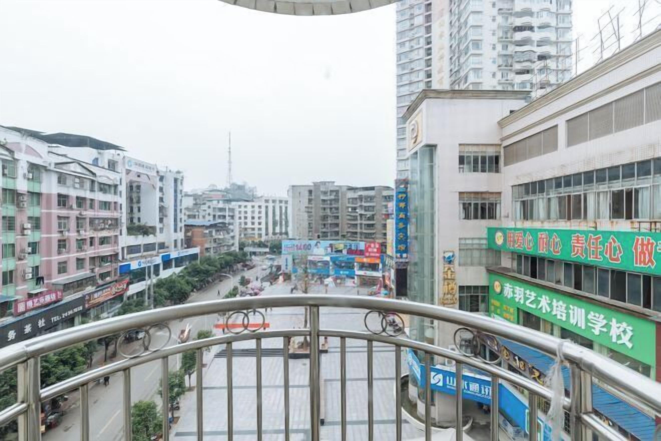 Pemandangan dari properti