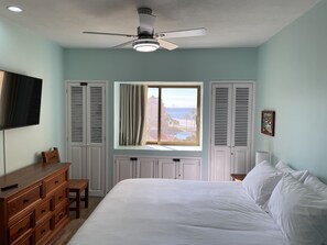 2 habitaciones, escritorio, tabla de planchar con plancha y wifi gratis 