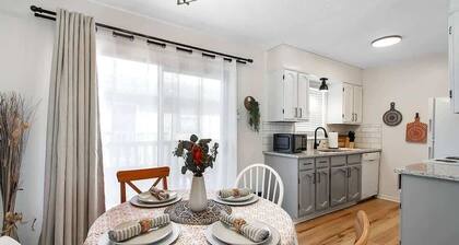 Above Par-Modern Apartment-King