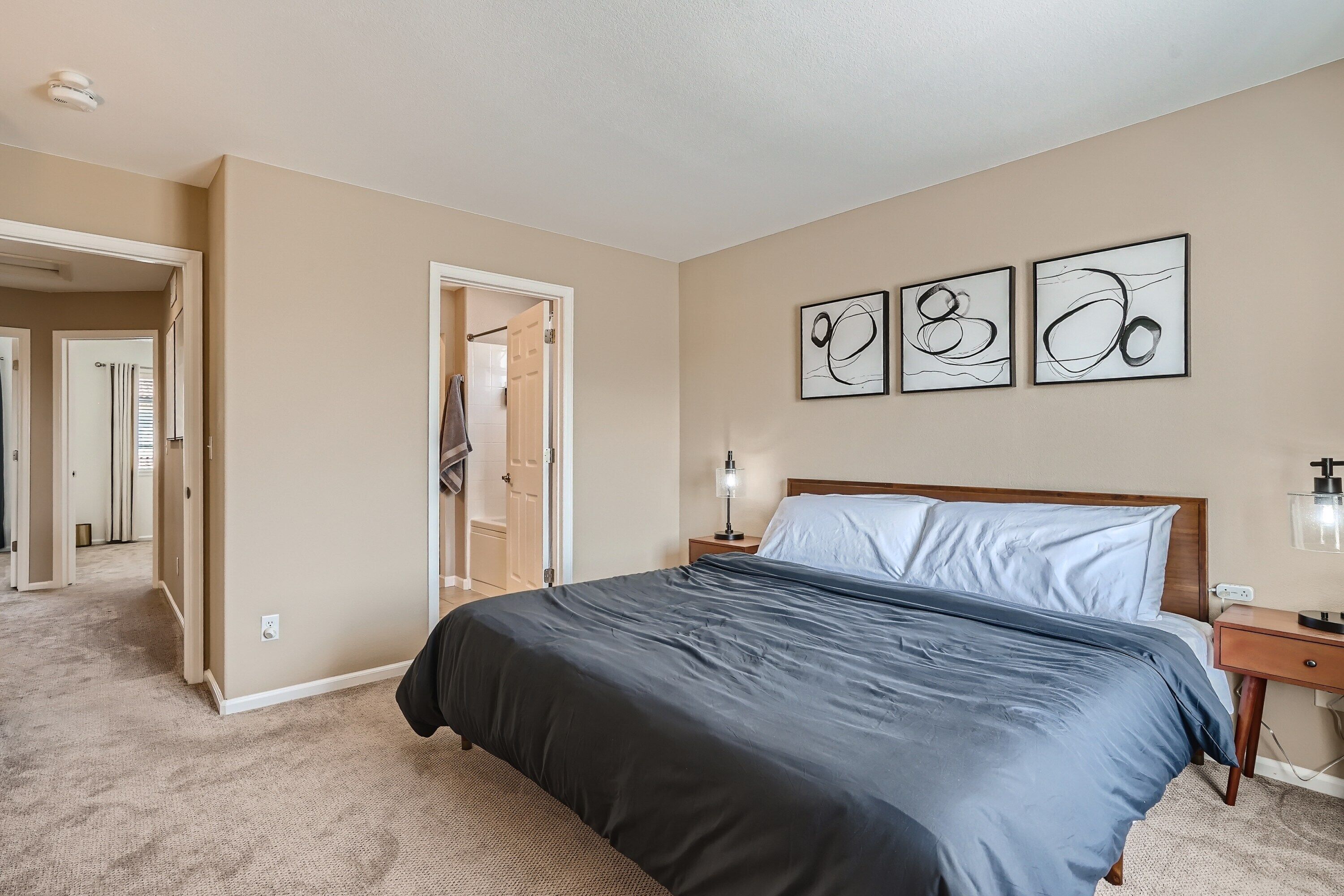 Dog Friendly 20 min Den\/Boulder 3BR Outdoor Space, Westminster, CO