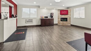 Coffee service - Red Roof Inn PLUS+ Belleville (Belleville)