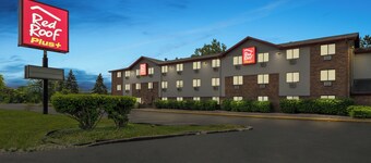 Red Roof Inn PLUS+ Belleville
