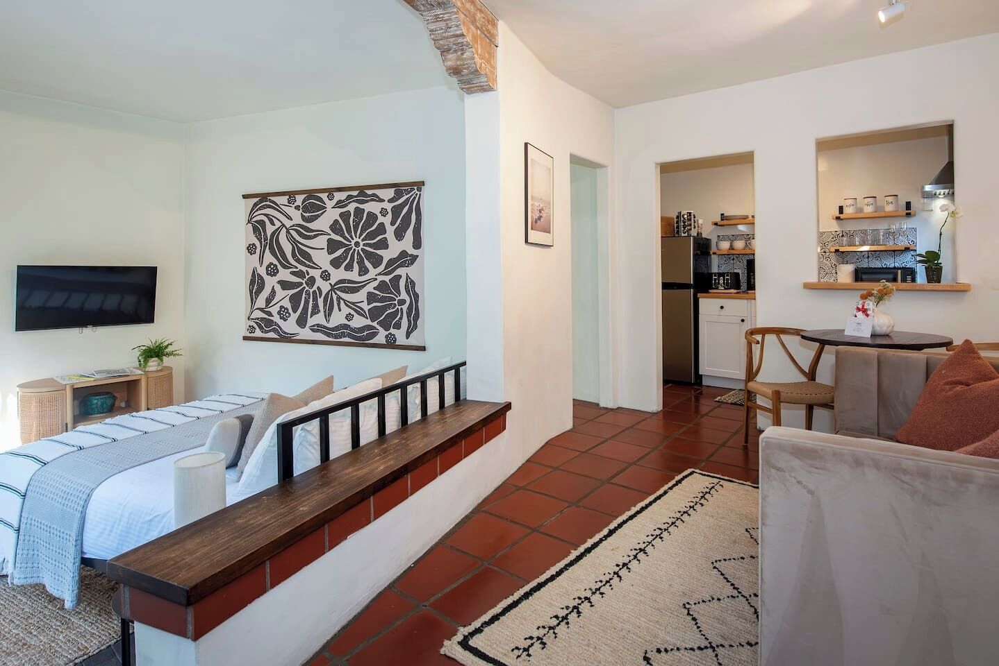 Televisión, oficina