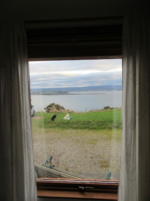 Familien-Ferienhaus, eigenes Bad, Meerblick | Blick von der Unterkunft