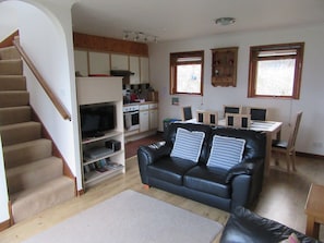 Familien-Ferienhaus, eigenes Bad, Meerblick | Lounge