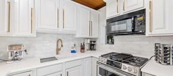 West Vail Hideaway 2/2 fireplace at pine ridge bus stop