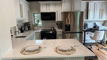 Microwave, oven, stovetop, dishwasher