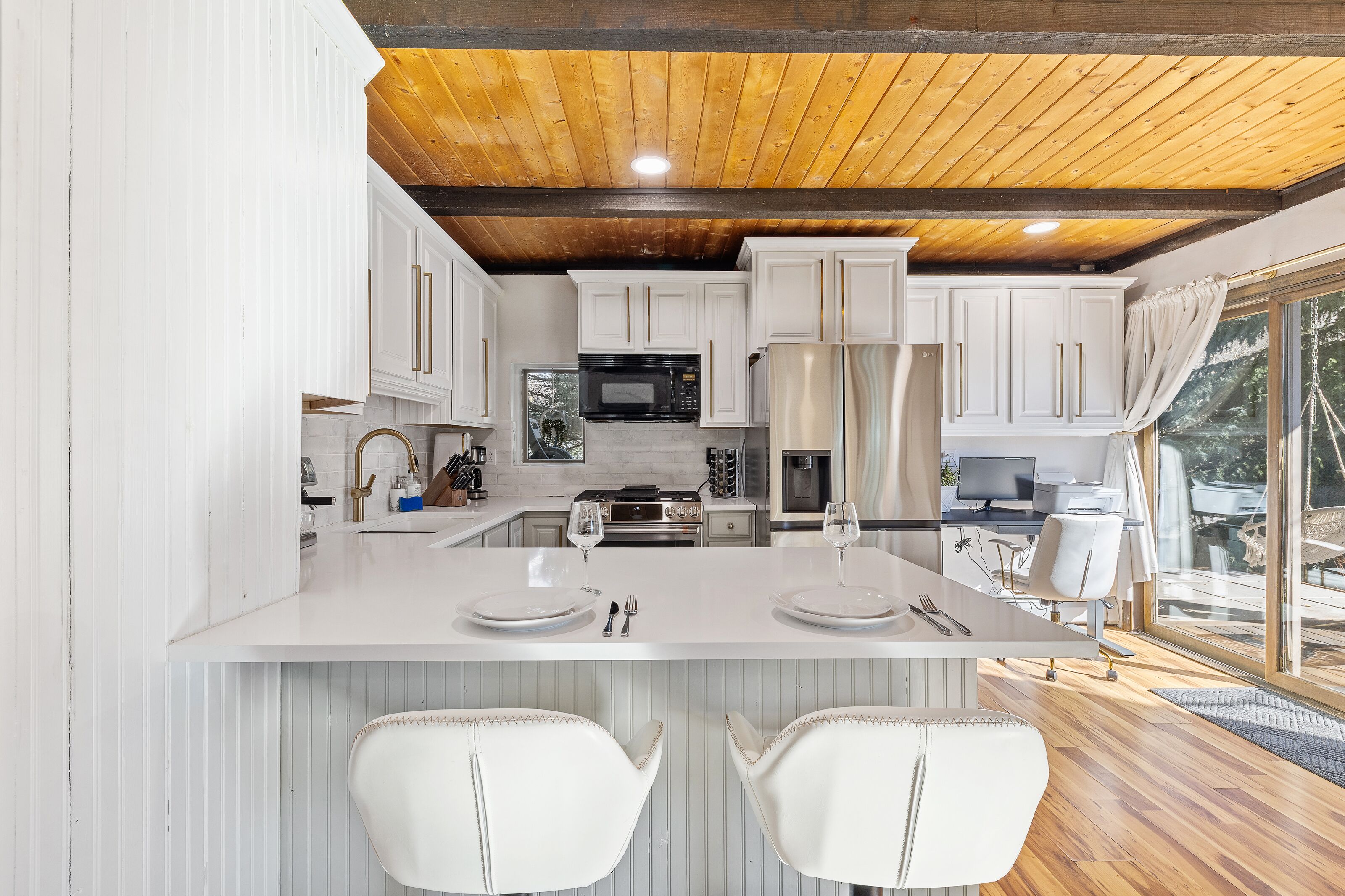 Microwave, oven, stovetop, dishwasher