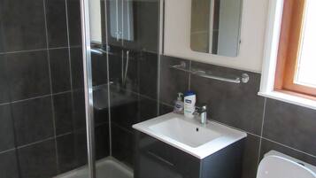 Exclusive Cottage, Private Bathroom | Bathroom