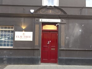 Basic Double Room, Ensuite (room 6 small double ) | Exterior - Elm Tree Guest House (Weston-super-Mare)
