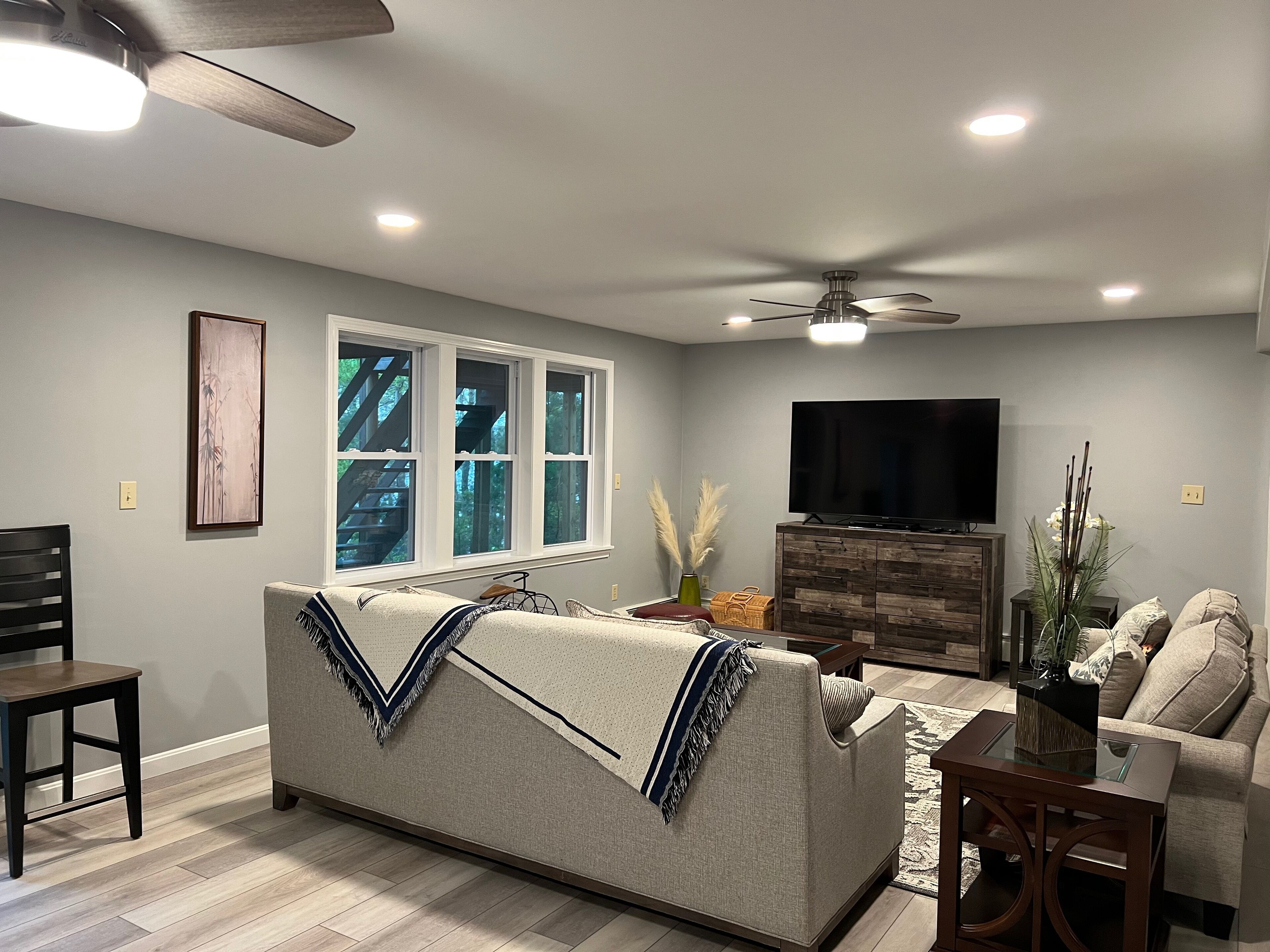Tranquil Oasis: A Beautiful Water-front Home - Sandwich, MA