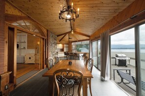 Historic Mansion with Lakeview | Hypo-allergenic bedding, individually decorated, individually furnished