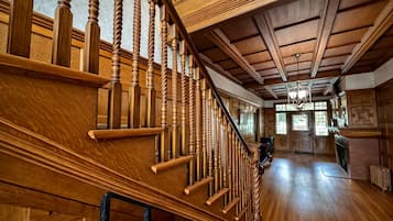 Historic Mansion with Lakeview | Living area | 32-inch TV with cable channels