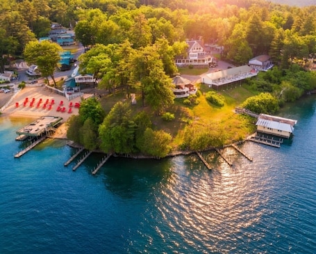 外观. Depe Dene Lakeside度假村