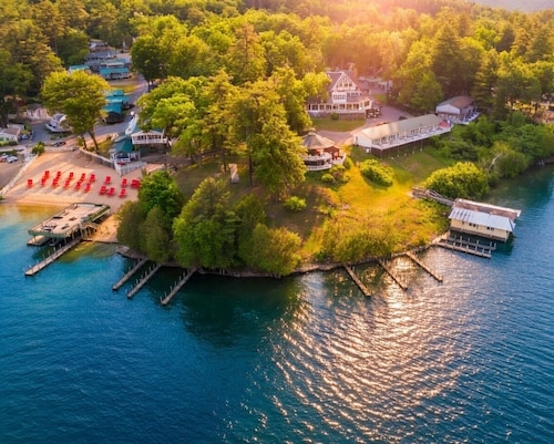 Depe Dene Lakeside Resort