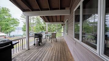 Two-Bedroom Duplex Apartment | Terrace/patio