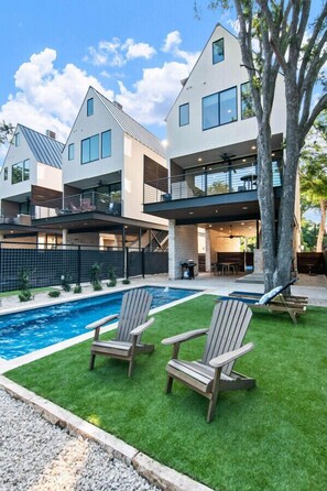 Terrace/patio - Karnau Haus at Camp Warnecke*Comal Riverfront w/ Pool*Walk to Downtown NBTX (New Braunfels)