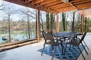 Outdoor dining - Perfect Summer get away! Charming 4 bedroom lake front home. (Seneca)