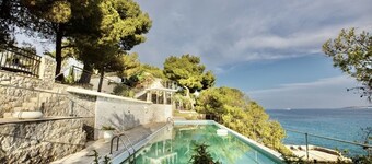 Vasiliki's Villa; Beach Front