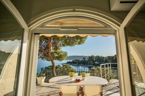 تناول الطعام