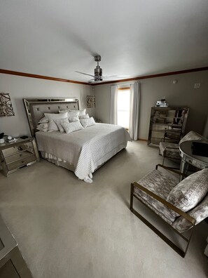 3 bedrooms, WiFi, bed sheets - Brick Ranch in Country Setting (Midland)