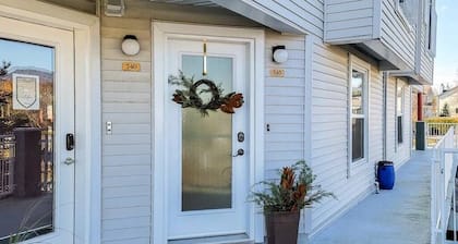La Place du Village - Two Story Condo