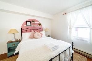 1 dormitorio, tabla de planchar con plancha, wifi gratis y ropa de cama