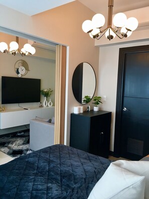 1 多间卧室、办公桌、熨斗/熨衣板、免费 WiFi