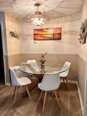 Dining - The Fish House In Historic Port Salerno - RV & Boat Trailer Parking Available!  (Stuart)