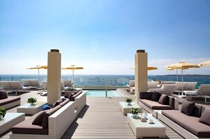 Indoor pool, outdoor pool