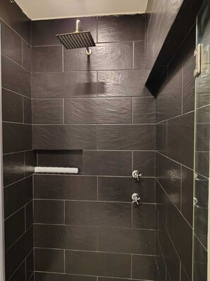 Quarto superior | Banheiro | Toalhas de banho 
