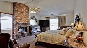 6 Schlafzimmer, Schreibtisch, Bügeleisen/Bügelbrett, kostenloses WLAN