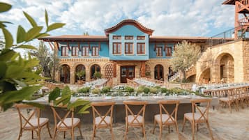 Premium bedding, memory foam beds, in-room safe, individually decorated