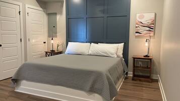 4 bedrooms, WiFi, bed sheets