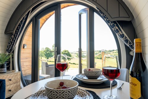 Bedwen -  Glamping pod with Hot Tub sleeping 2 guests