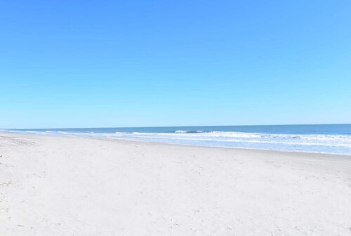 Inlet Dream at Cherry Grove Point w Pool