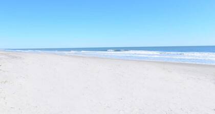 Inlet Dream at Cherry Grove Point w Pool