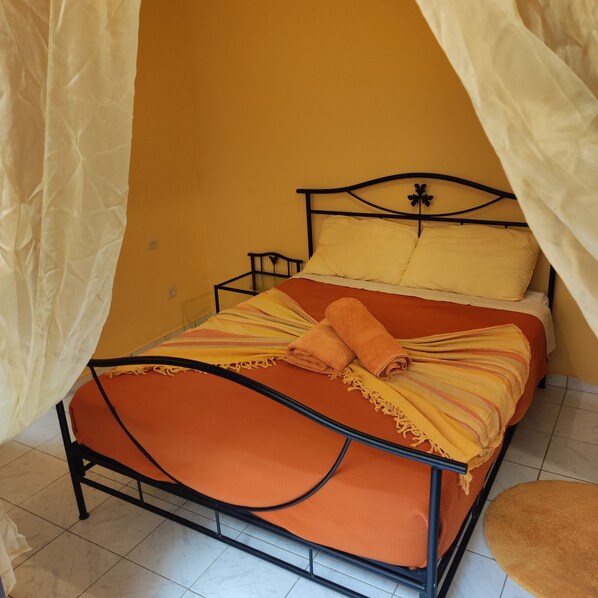 3 bedrooms, WiFi, bed sheets - Charming 3-bedroom Riad with access to 3 pools (Marrakech)