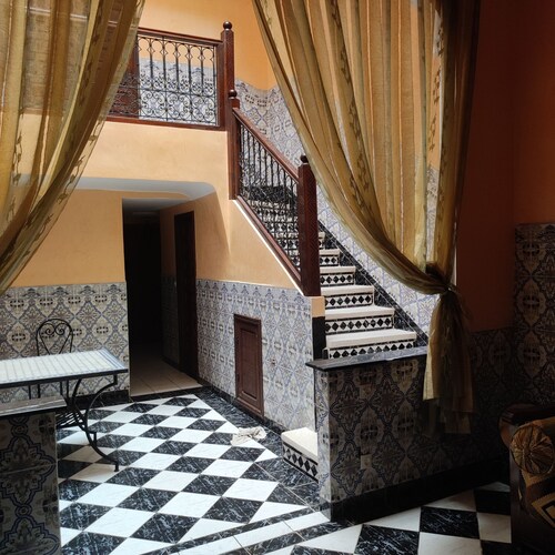 Charming 3-bedroom Riad with access to 3 pools