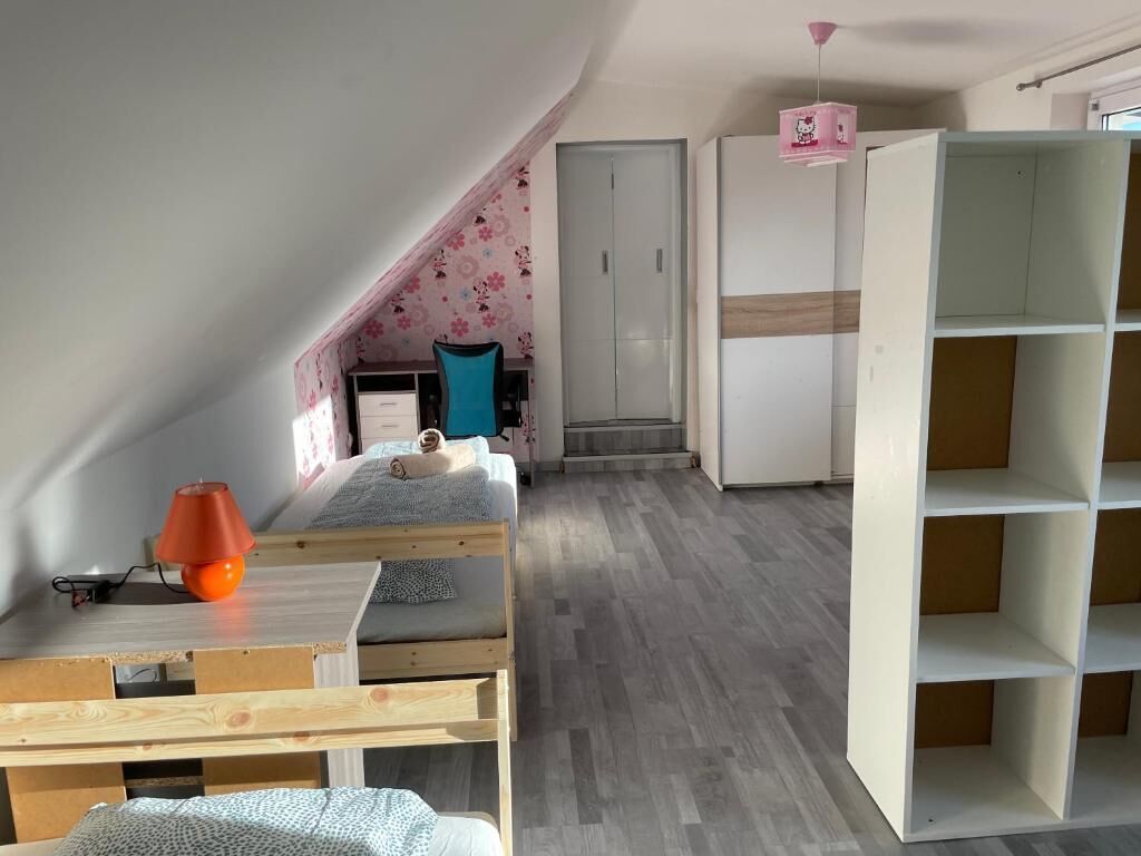 2 Schlafzimmer, Schreibtisch, Bügeleisen/Bügelbrett, kostenloses WLAN