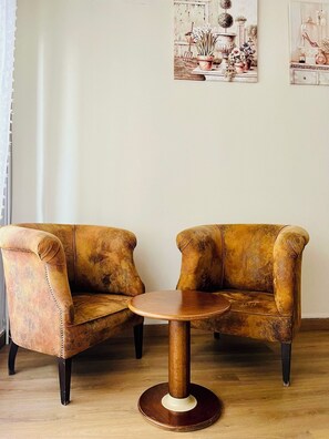 36-inch LED TV with digital channels, TV, printers - Porta Amari (Palermo)