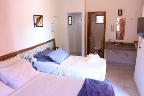 Premium-Dreibettzimmer | Individuell dekoriert, individuell eingerichtet, kostenloses WLAN