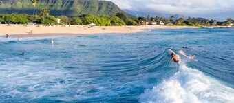 Family Friendly 3BR w/Mt views, Close to Beach