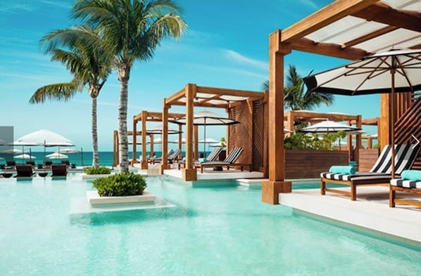 Piscine extérieure, piscine chauffée