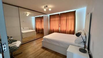 2 bedrooms, WiFi, bed sheets