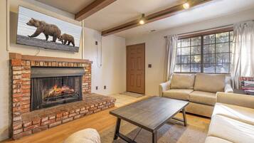 Televisor intel·ligent i llar de foc