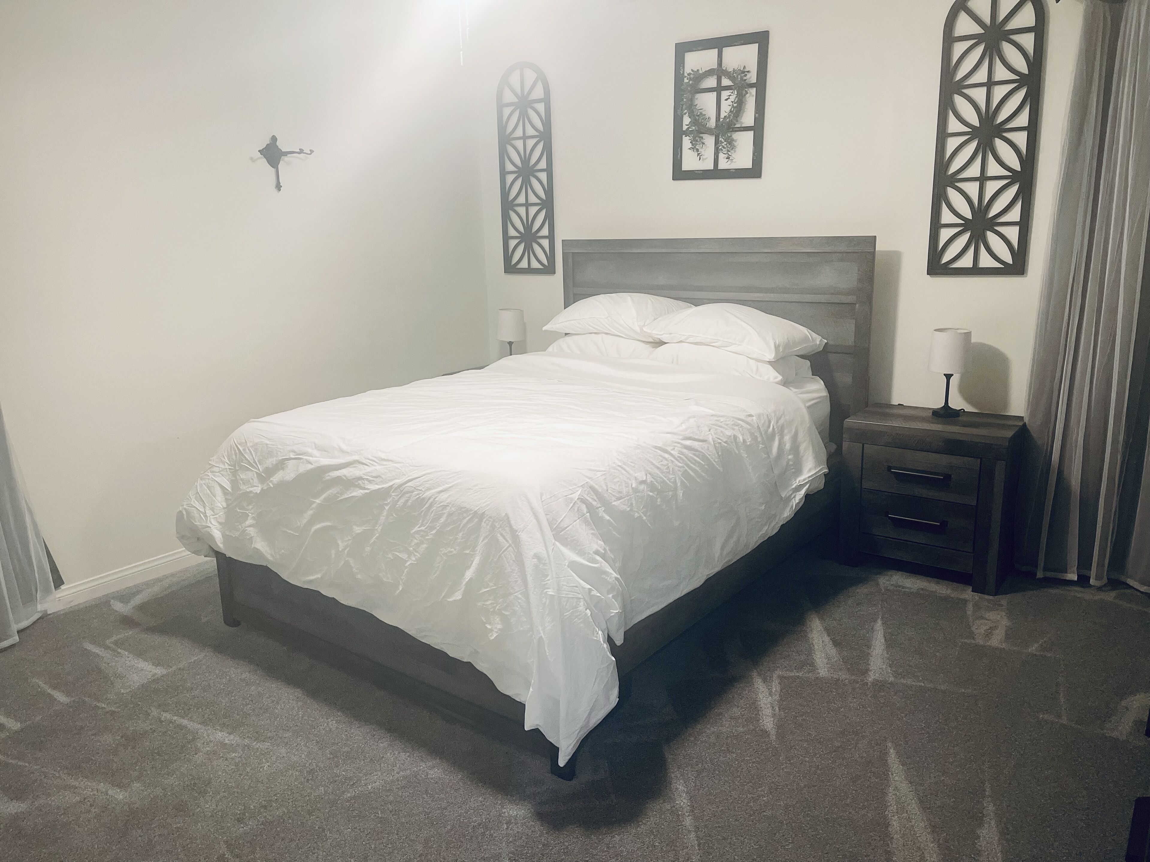 3 bedrooms, in-room safe, iron/ironing board, free WiFi